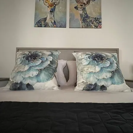 Harbour 아파트호텔 네아 미카니오나