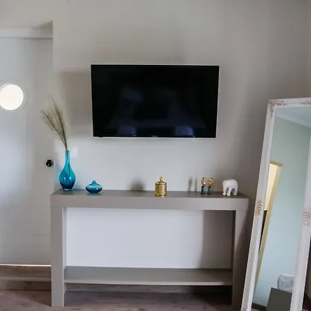 شقة فندقية Harbour نيا ميشانيونا