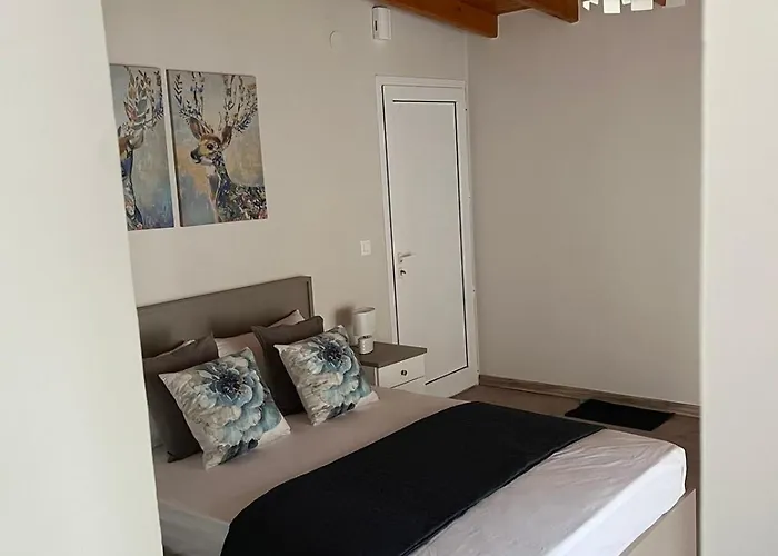 Harbour Nea Michaniona