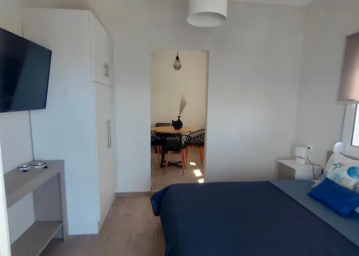 Harbour Apartmanhotel Néa Mihanióna