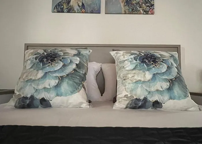 Harbour Apartmanhotel Néa Mihanióna