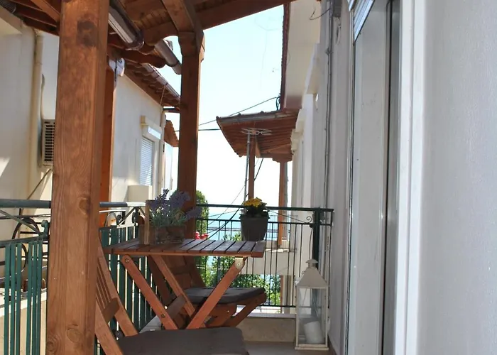 Harbour Apartmanhotel Néa Mihanióna